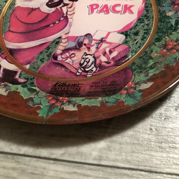 Katherine's Collection Books from Santa's Surprise Pack Glass Plate - Picture 7 of 13